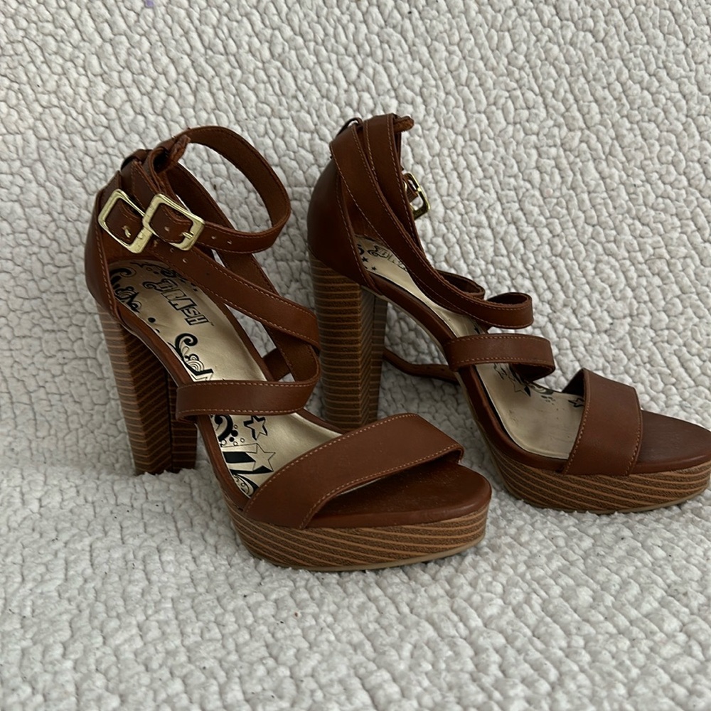 Brown ladies strappy heels
